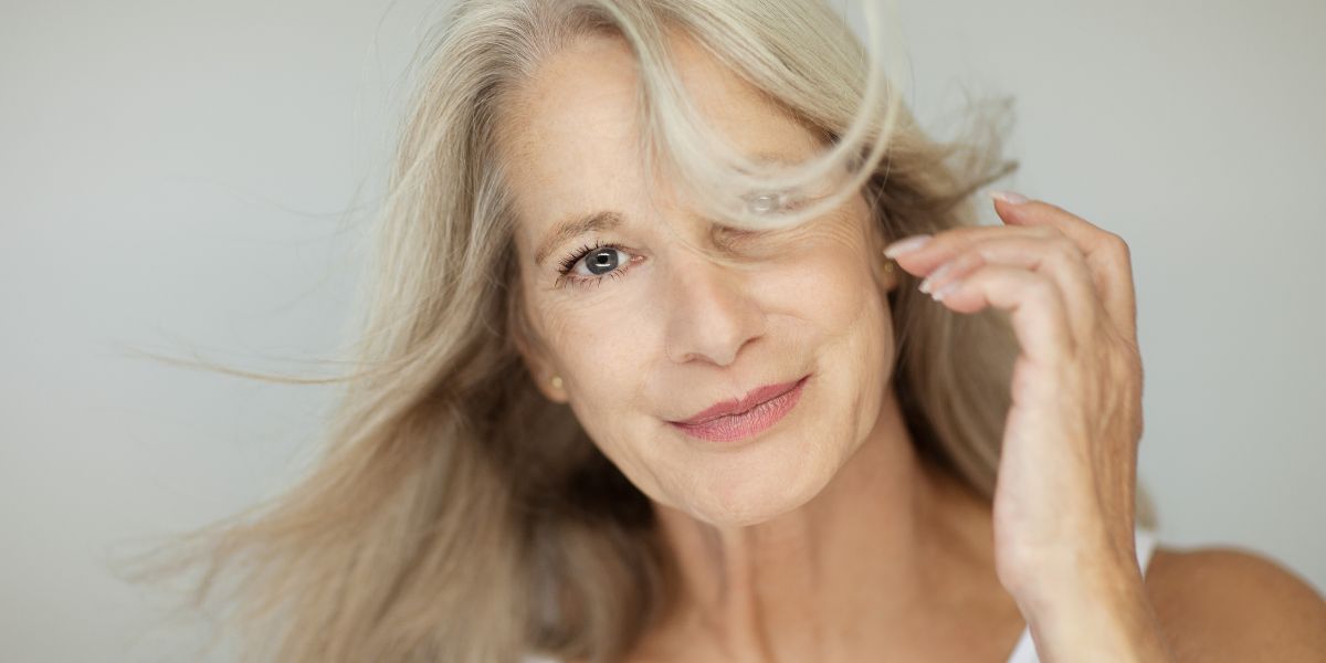 Caída cabello menopausia