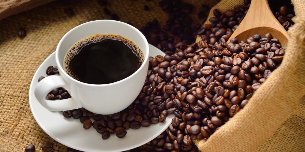 pros-contras-cafe-menopausia